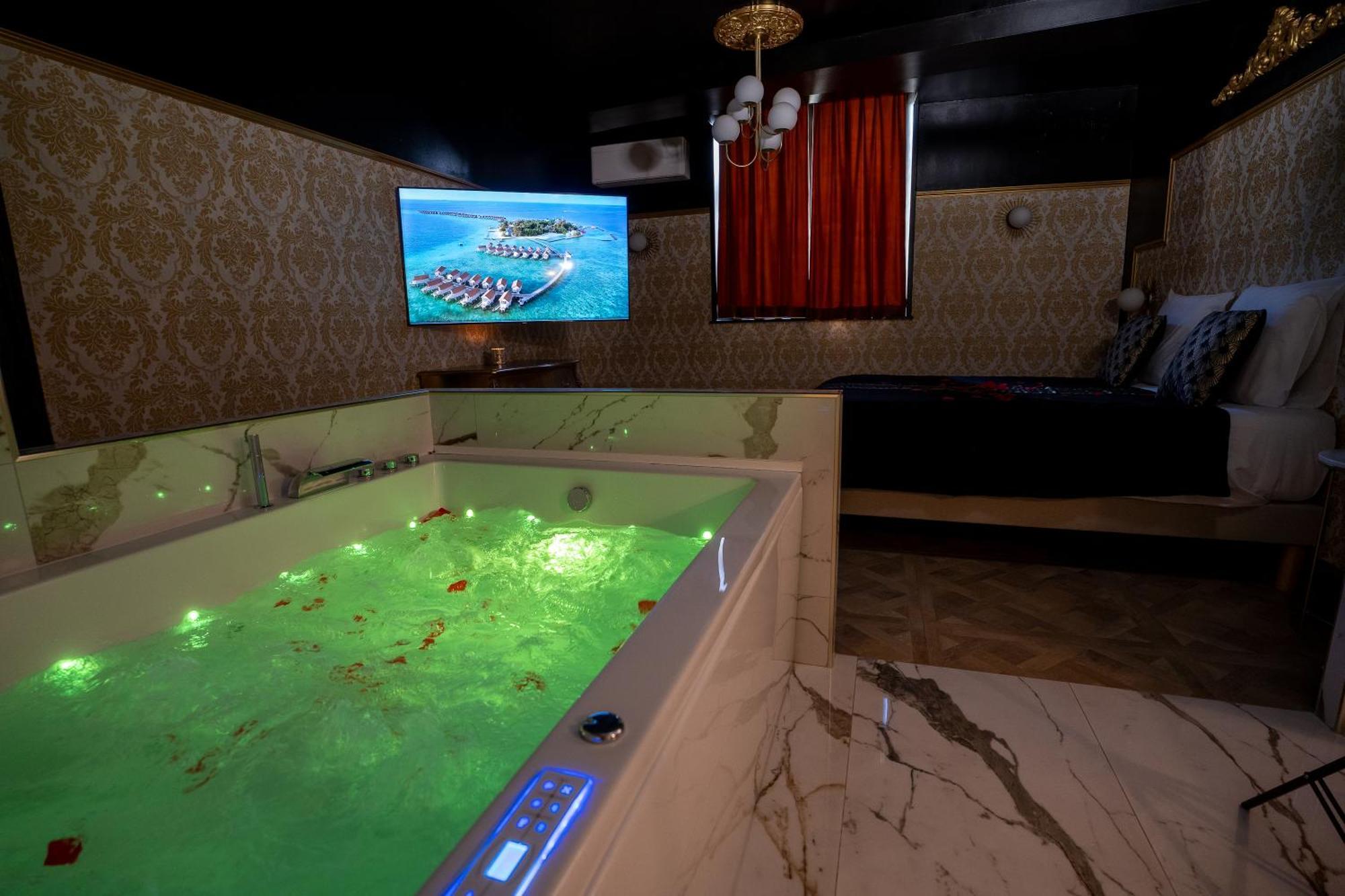 Appartement D'Exception Avec Jacuzzi Villefranche-sur-Saone Exterior photo